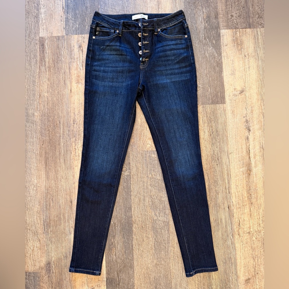 Women’s Curvy KanCans Dark Wash High Rise Skinny Jeans Size 11/29